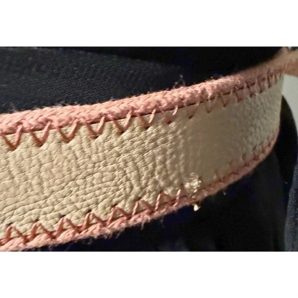 LOFT Skinny Belt Beige Tan Pebbled Faux Leather Pink Whipstitch‎ S Preppy 47-66